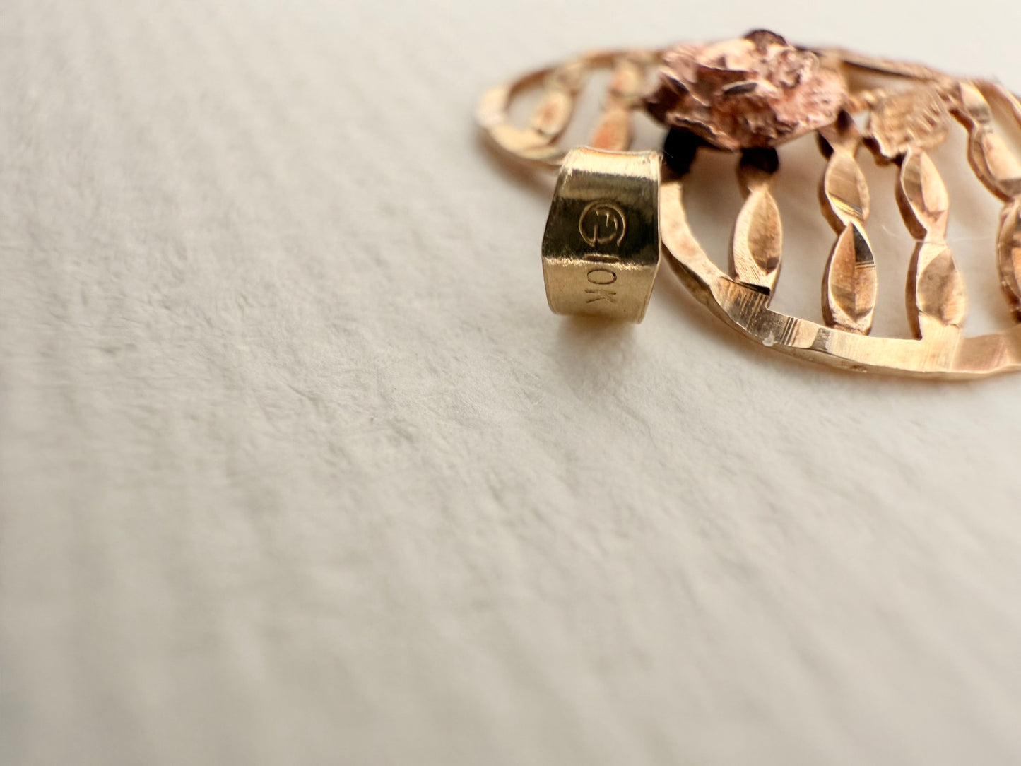 10k Vintage Rose in Heart Charm