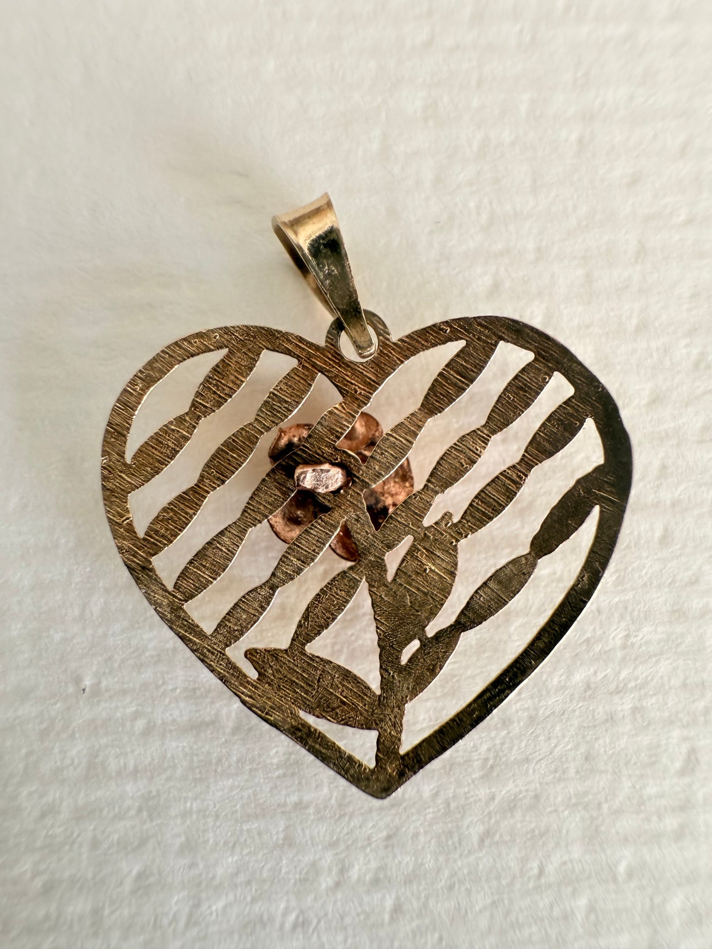 10k Vintage Rose in Heart Charm