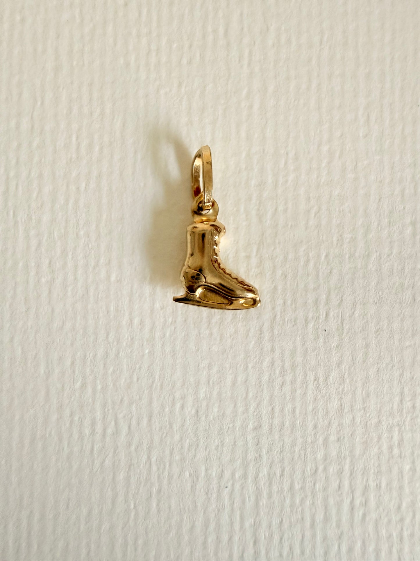 14k Vintage Puffy Ice Skates Charm