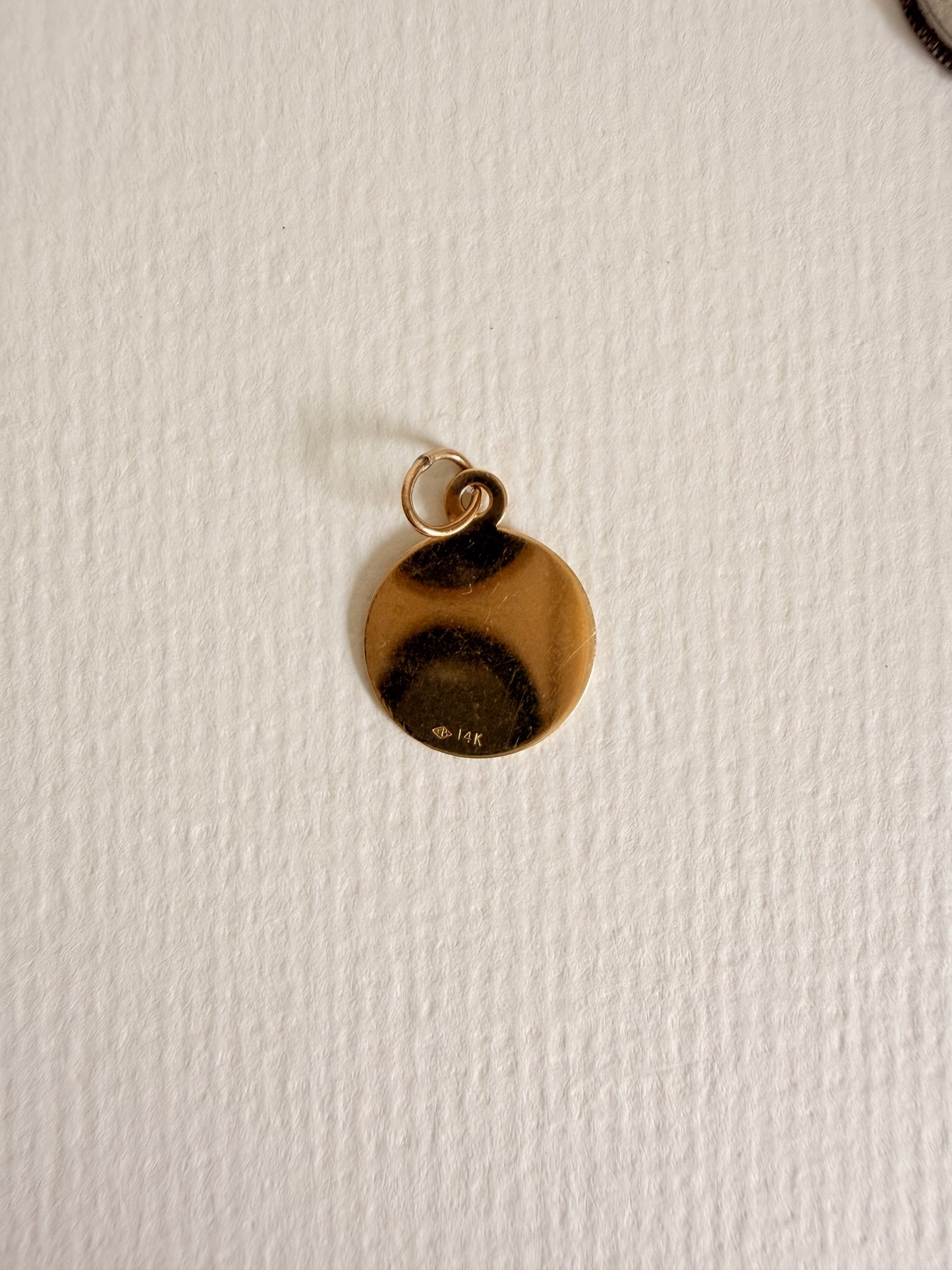 14k Vintage Leo Zodiac Medallion