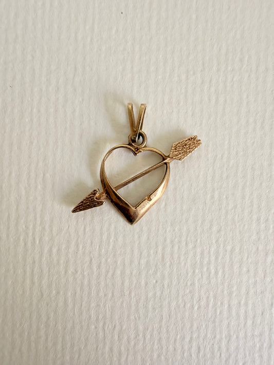10k Vintage Cupid Arrow through Heart Charm