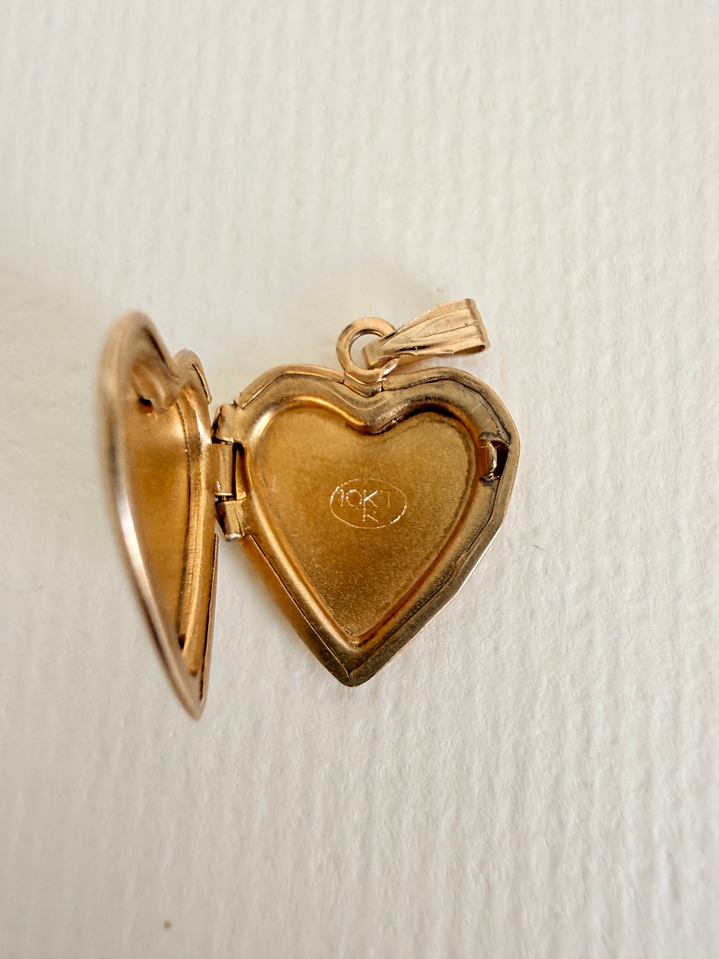 10k Vintage Floral Locket Charm