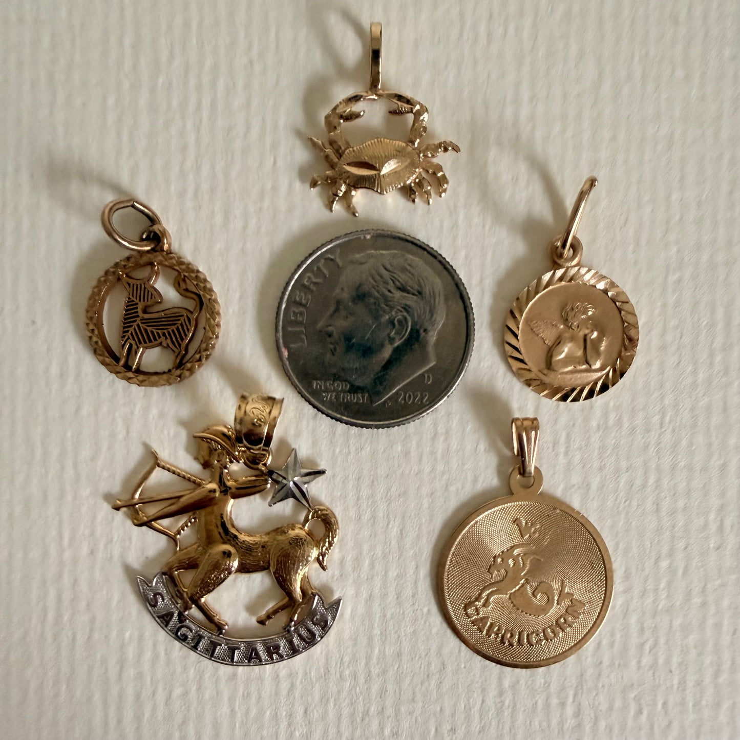 14k  Capricorn Medallion